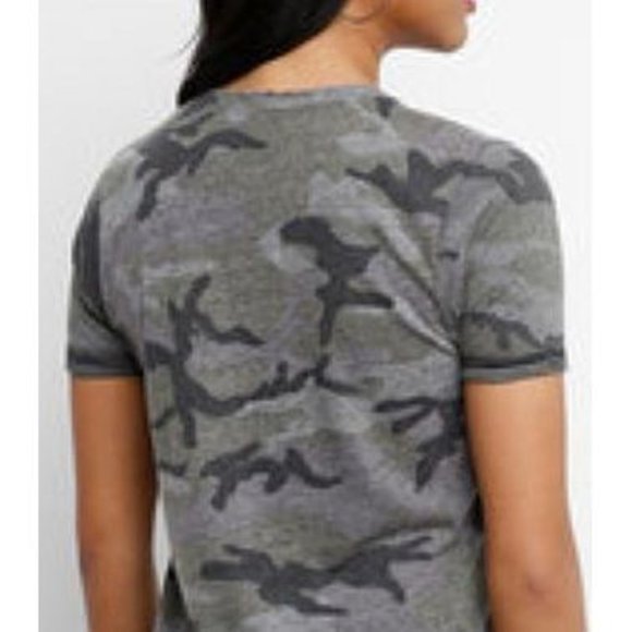 Prince Peter Silver-Stripes Camouflage Short-Sleeve Distressed Tee Burnout Camo - Picture 2 of 10